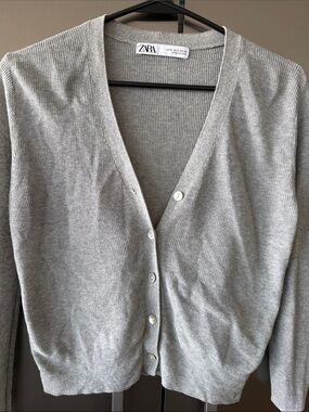 Zara Gray V-Neck Button Ribbed Cardigan